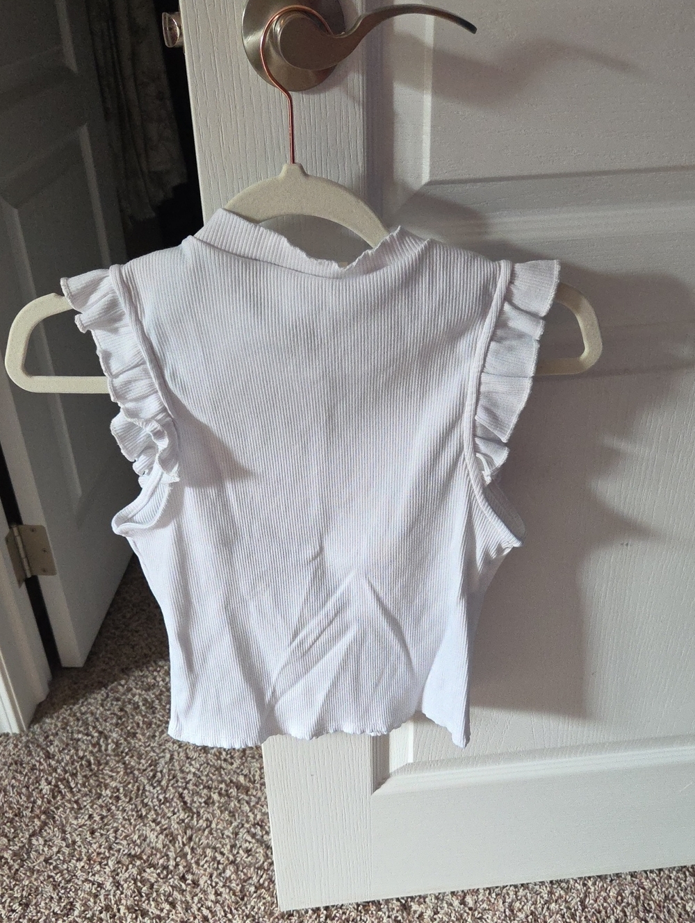 Cropped Tank - Picture 3 of 3